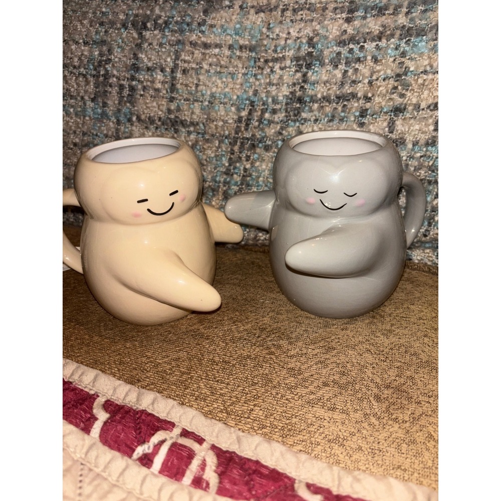 Ghost Hug Mugs Set of 2 Ceramic Smiling Halloween Novelty Cream Grey 4in